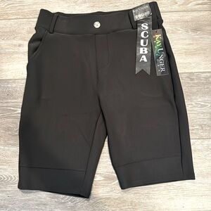 NWT Kay Unger Scuba Shorts Solid Black Silver Button Front Pockets‎ Belt Loops